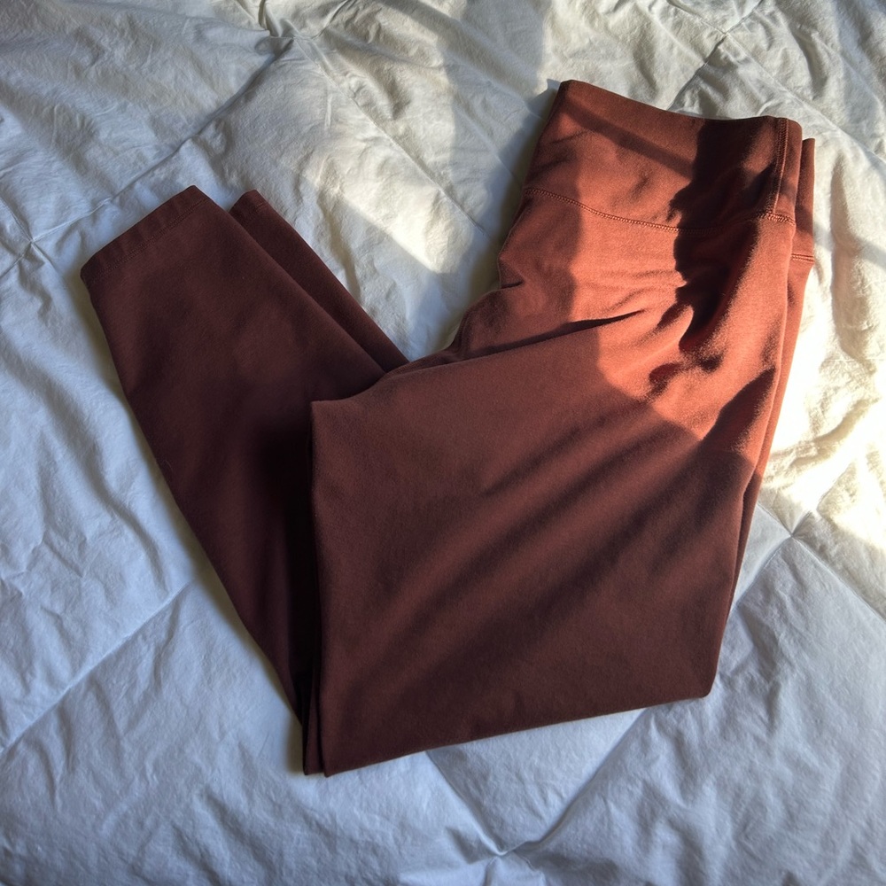 Women’s crossover leggings